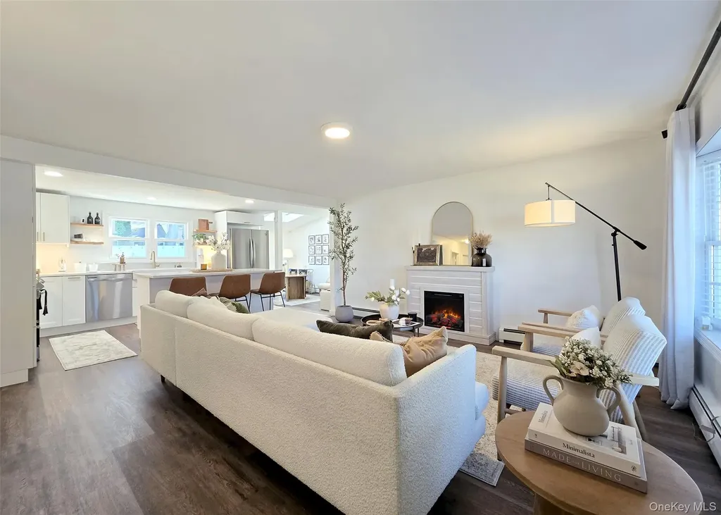 45 Rose Place Selden NY 11784