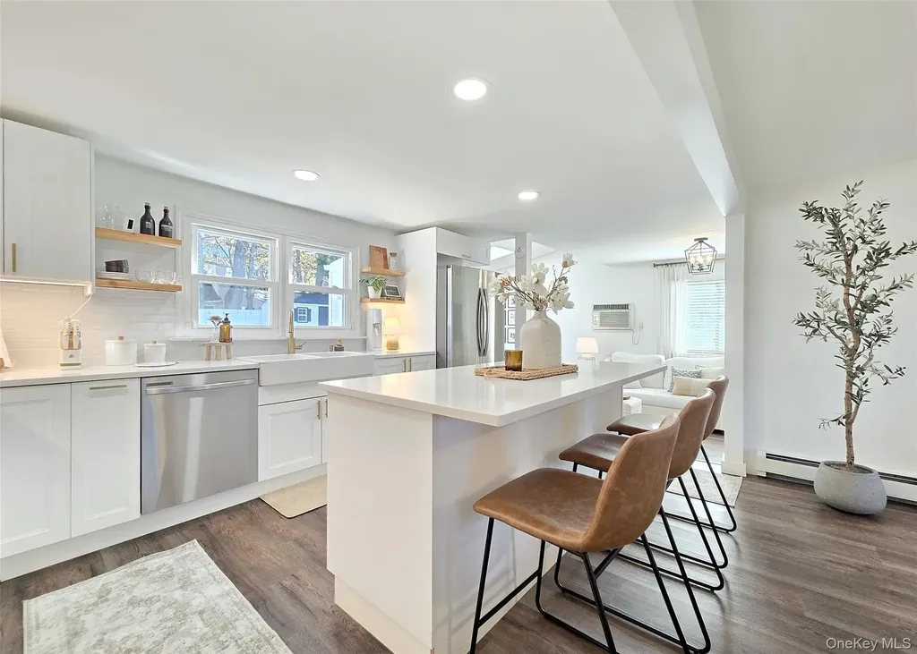 45 Rose Place Selden NY 11784