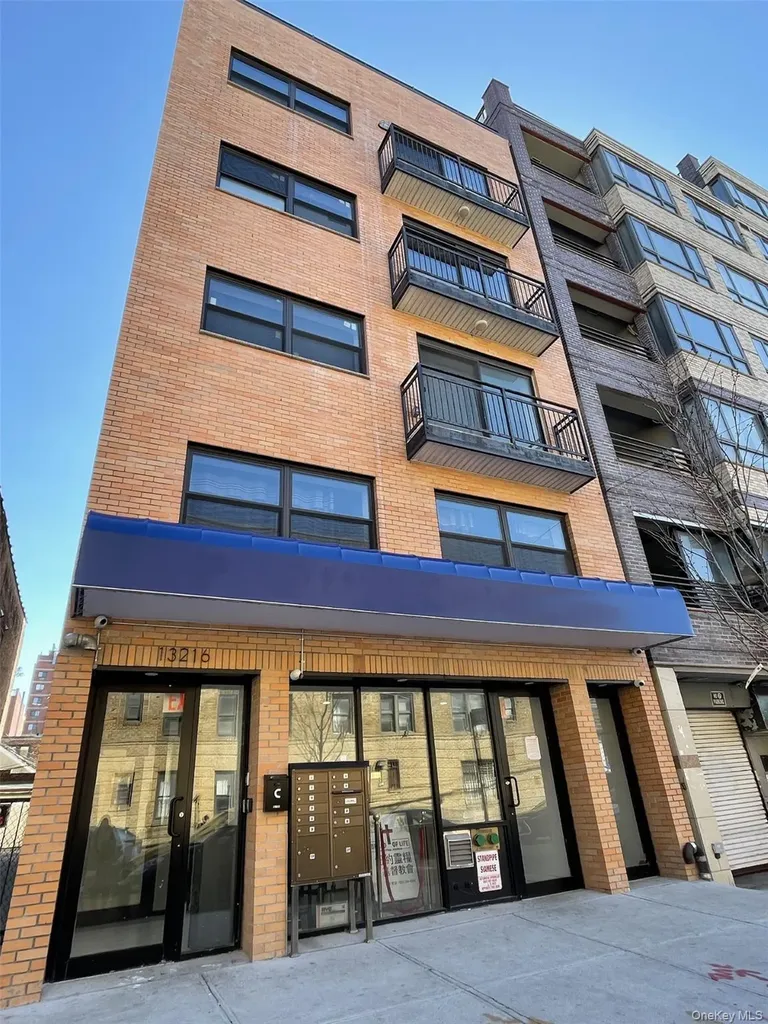 132-16 Maple Avenue Flushing NY 11355