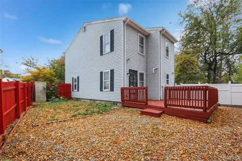 24 Greenhouse Lane Poughkeepsie NY 12603