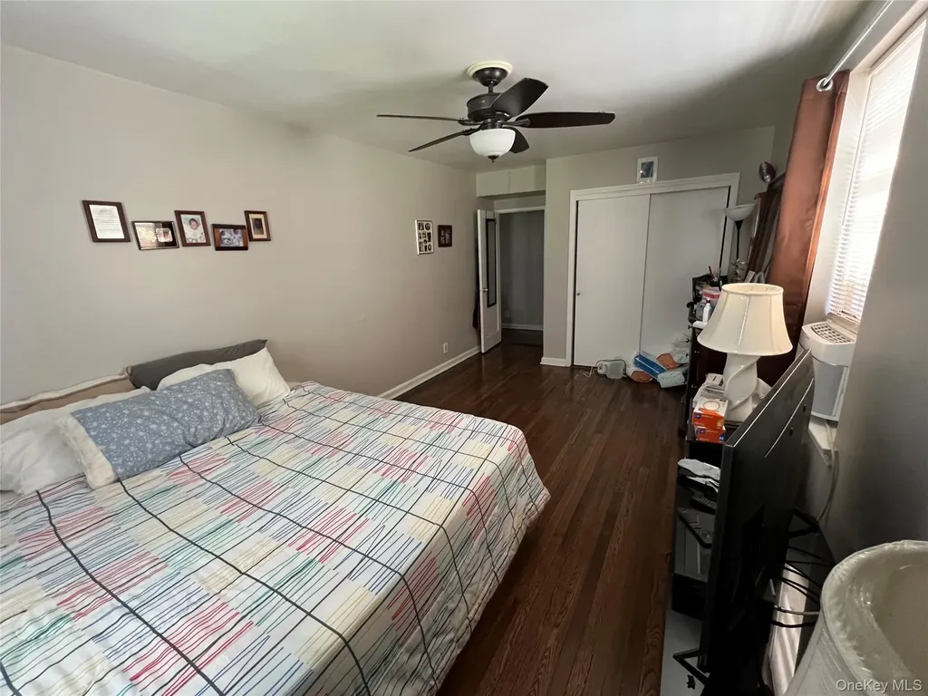 2080 Barnes Avenue Bronx NY 10462