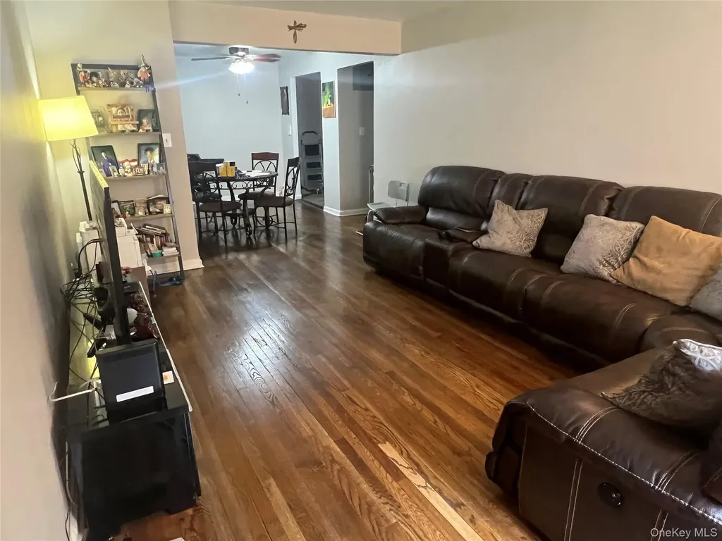 2080 Barnes Avenue Bronx NY 10462