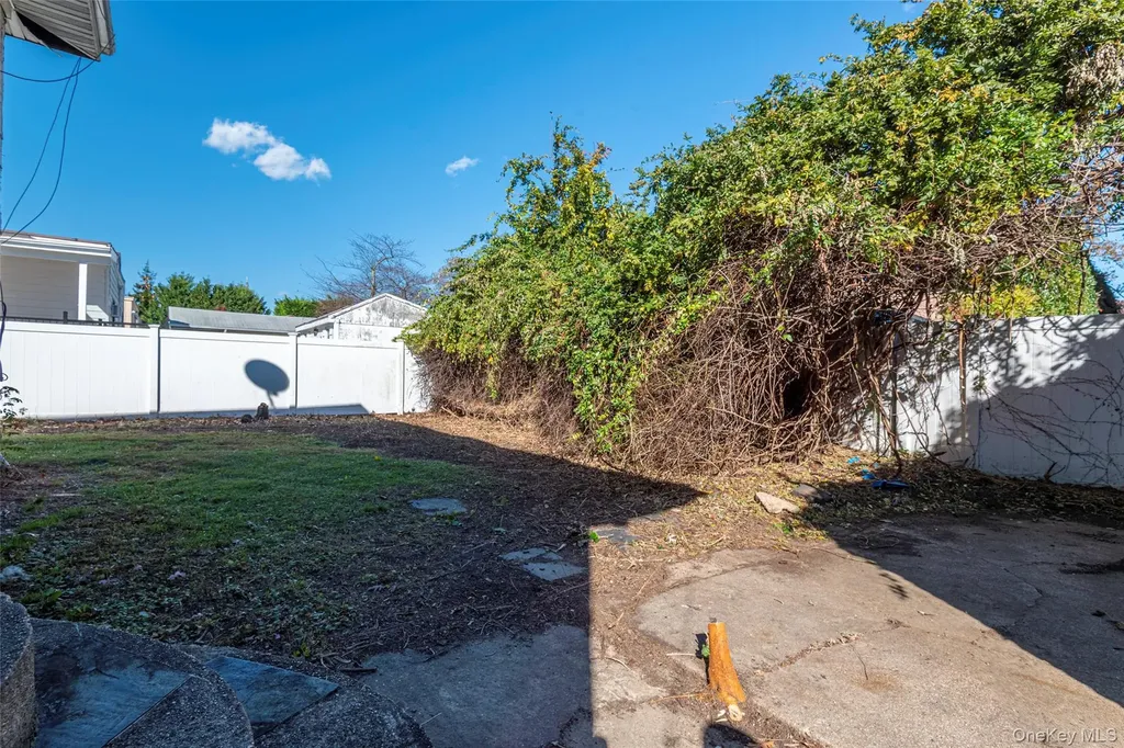 43 Wynsum Avenue Merrick NY 11566