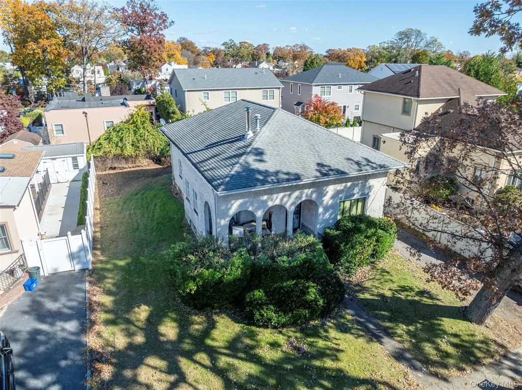 43 Wynsum Avenue Merrick NY 11566