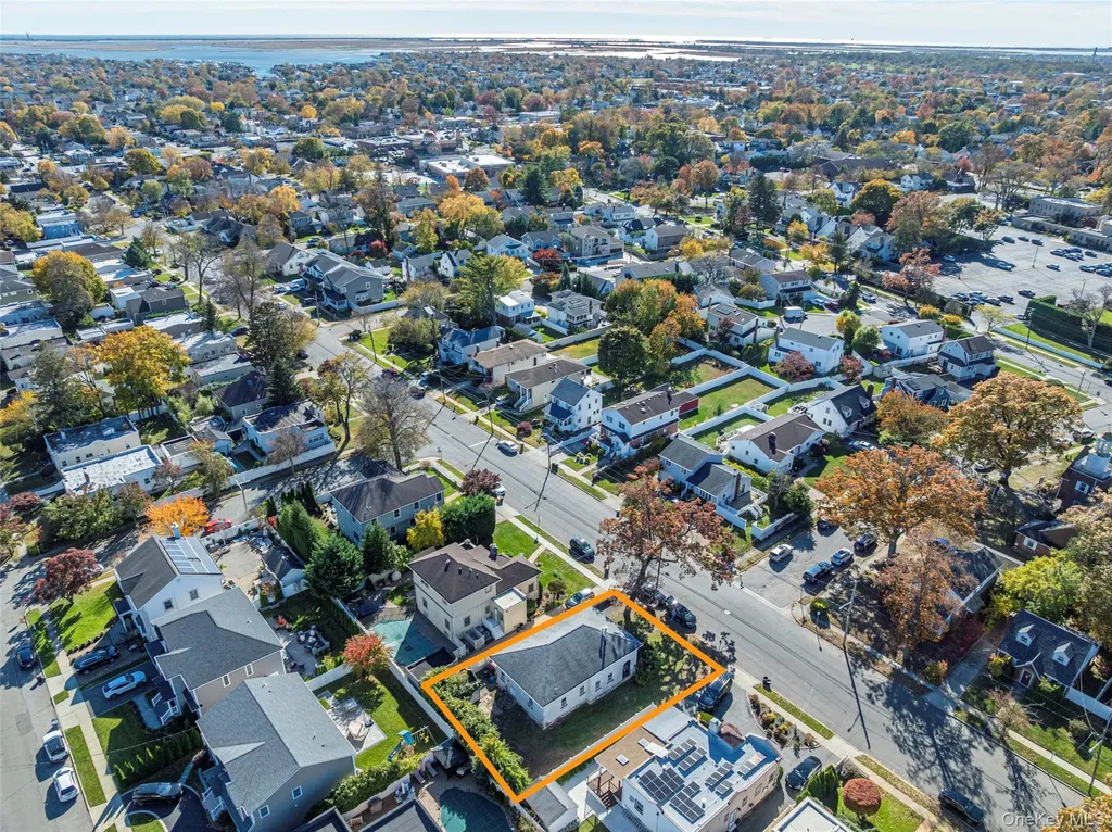 43 Wynsum Avenue Merrick NY 11566