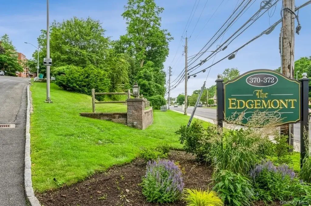 372 Central Park Avenue Scarsdale NY 10583
