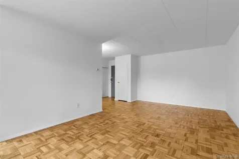 372 Central Park Avenue Scarsdale NY 10583