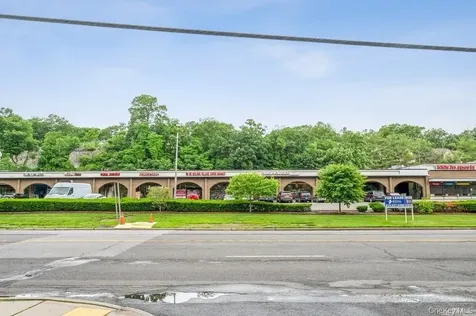 372 Central Park Avenue Scarsdale NY 10583