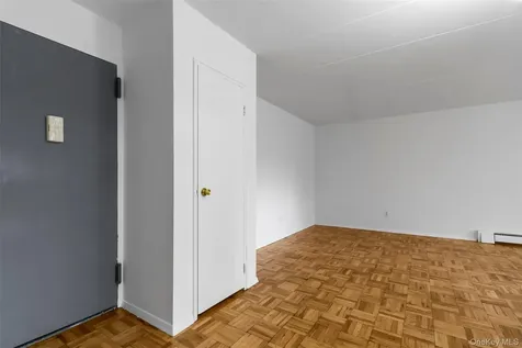 372 Central Park Avenue Scarsdale NY 10583