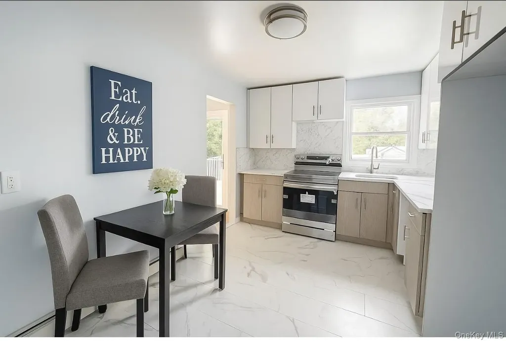 324 Buckingham Road Cedarhurst NY 11516