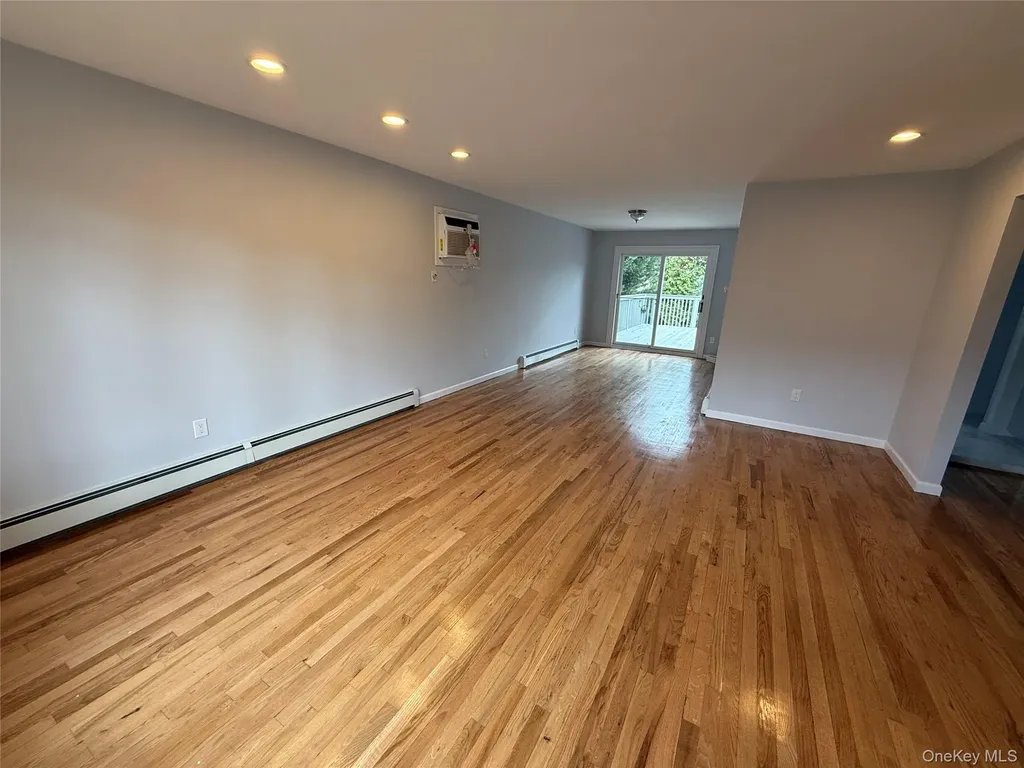 324 Buckingham Road Cedarhurst NY 11516