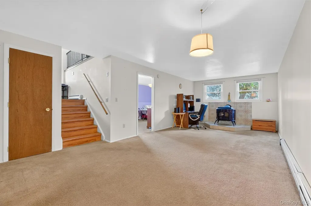 41 Creamery Drive New Windsor NY 12553