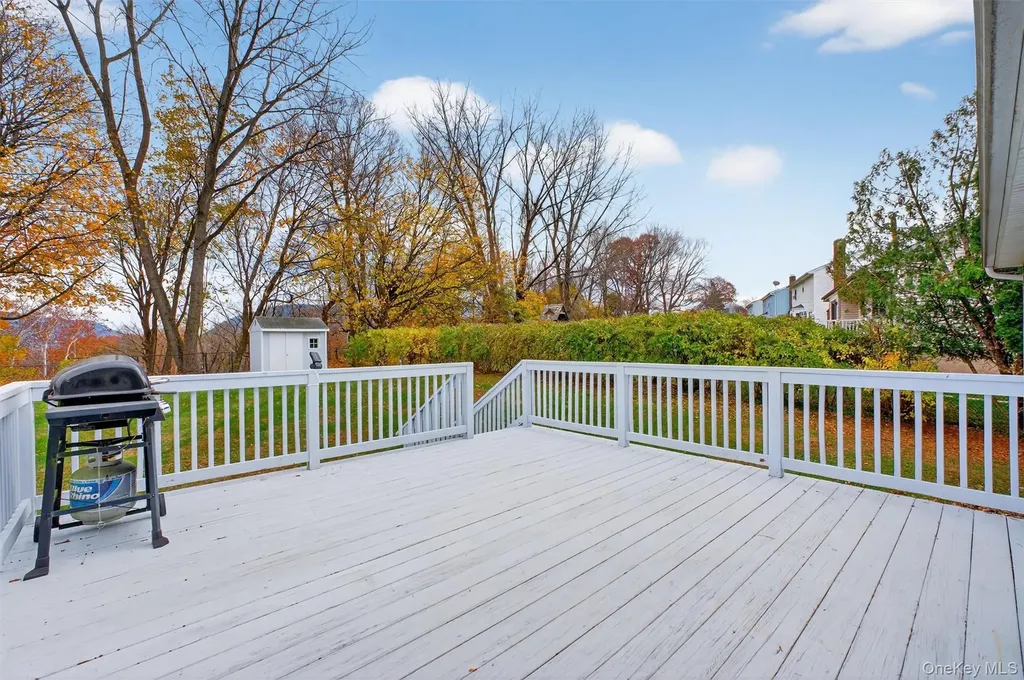 41 Creamery Drive New Windsor NY 12553