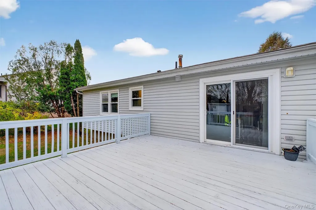 41 Creamery Drive New Windsor NY 12553