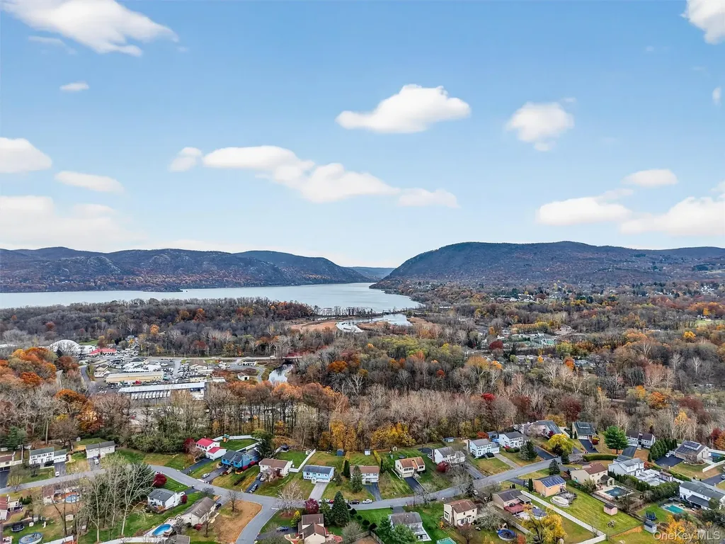 41 Creamery Drive New Windsor NY 12553