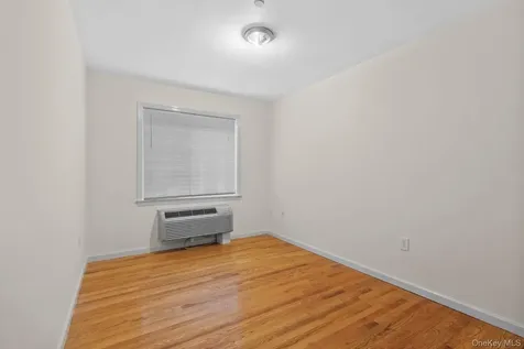 160 Chatterton Avenue White Plains NY 10606