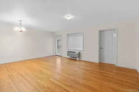 160 Chatterton Avenue White Plains NY 10606