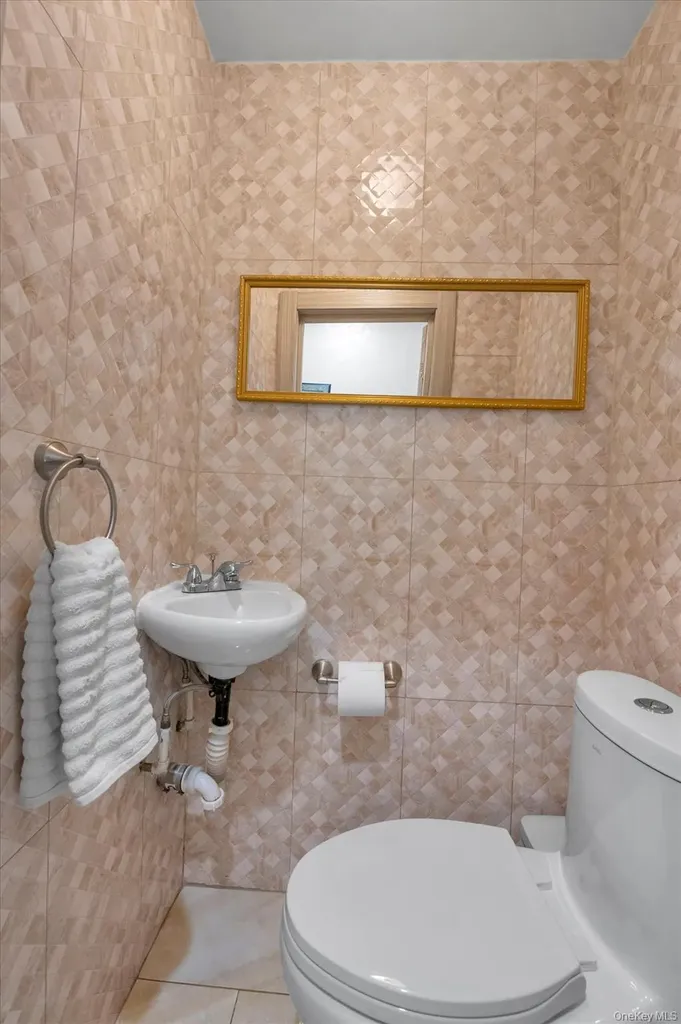 7510 169th Street Fresh Meadows NY 11366