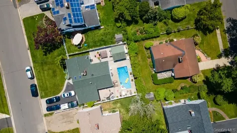 31 Grand Central Avenue Amityville NY 11701