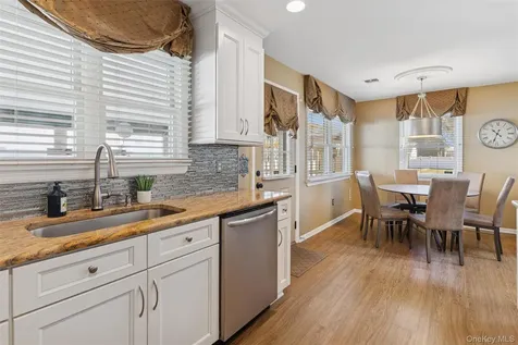 31 Grand Central Avenue Amityville NY 11701