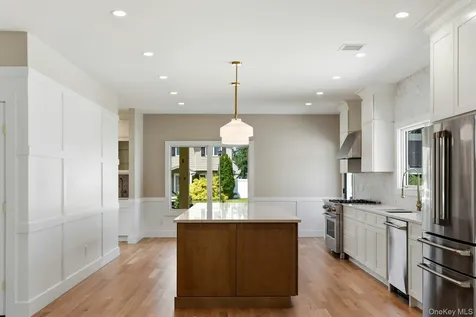 37 Star Lane Levittown NY 11756