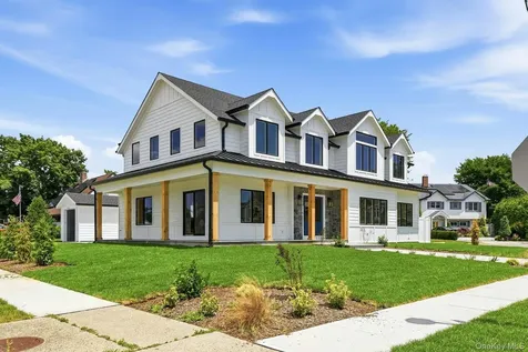 37 Star Lane Levittown NY 11756