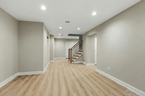 37 Star Lane Levittown NY 11756
