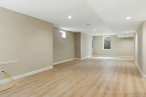 37 Star Lane Levittown NY 11756