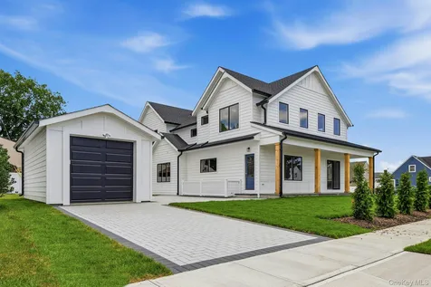 37 Star Lane Levittown NY 11756