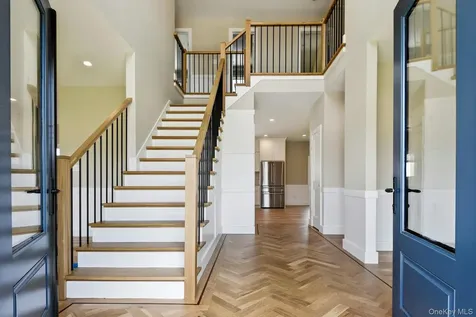 37 Star Lane Levittown NY 11756