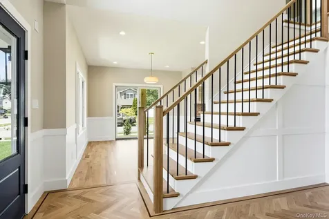 37 Star Lane Levittown NY 11756