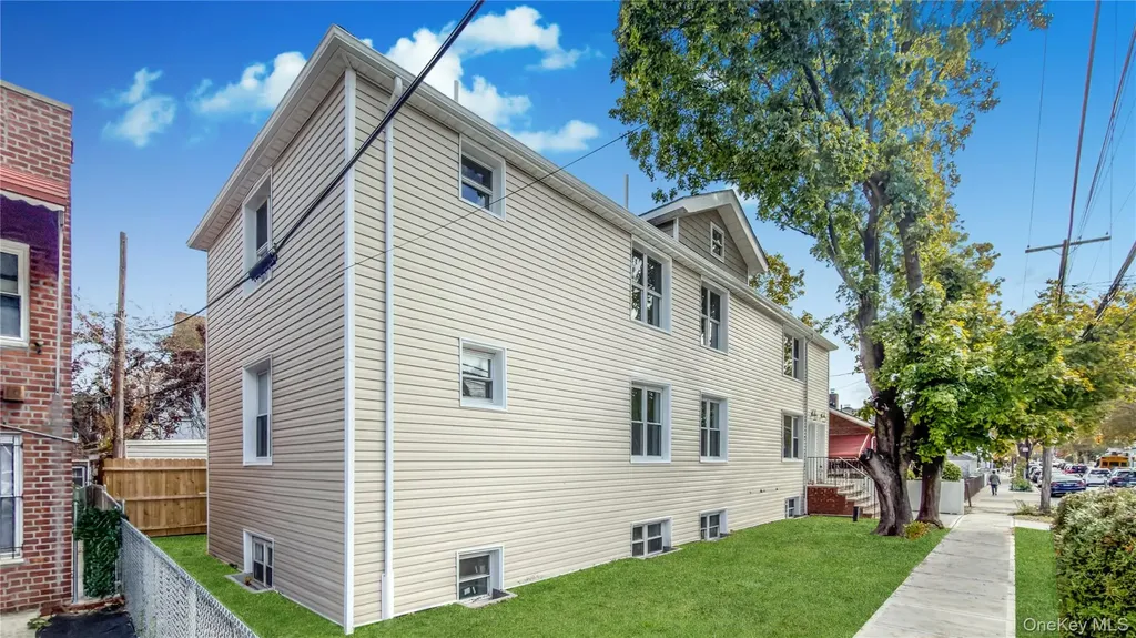 903 E 93rd Street Brooklyn NY 11236