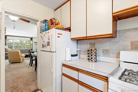 87-44 Marengo Street Holliswood NY 11423