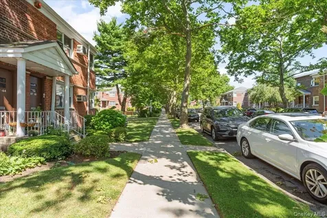87-44 Marengo Street Holliswood NY 11423
