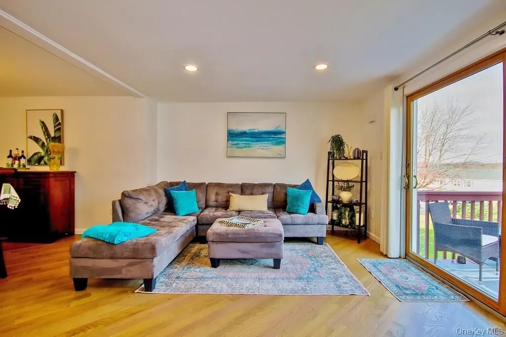 902 Williamsburg Drive Mahopac NY 10541