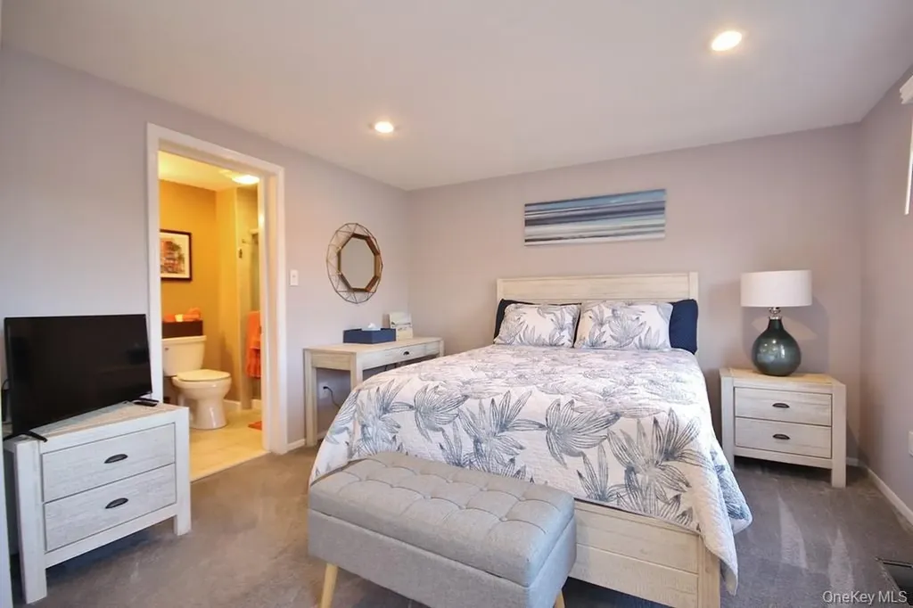 902 Williamsburg Drive Mahopac NY 10541