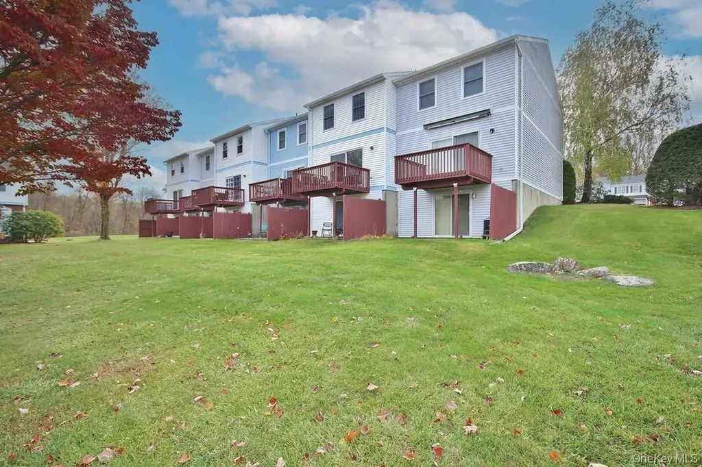 902 Williamsburg Drive Mahopac NY 10541