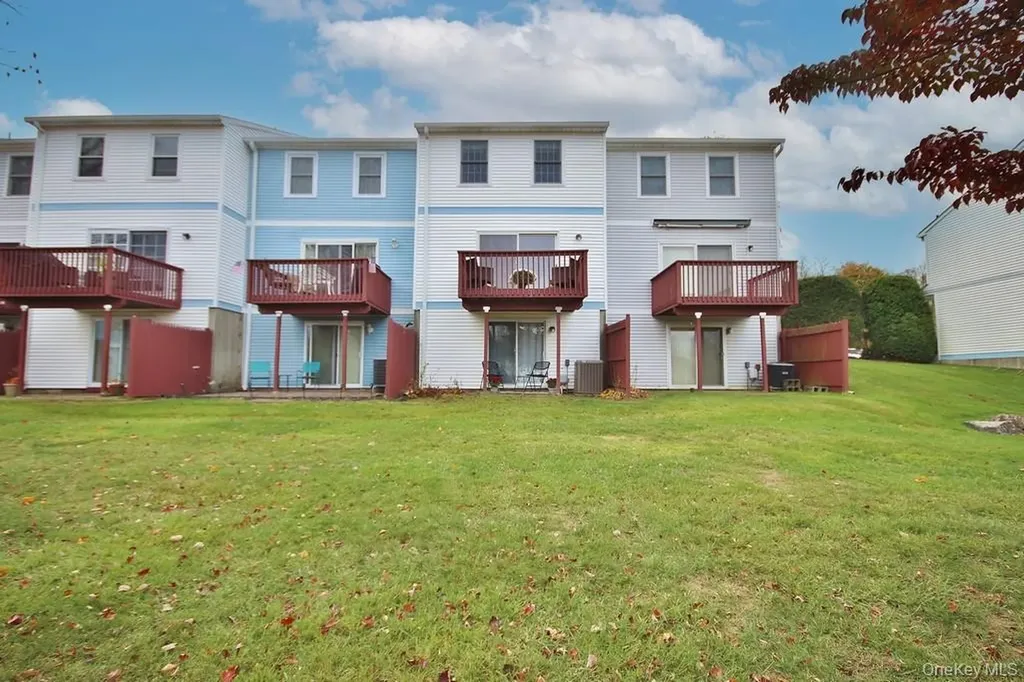 902 Williamsburg Drive Mahopac NY 10541