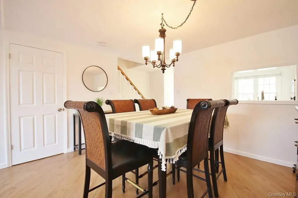 902 Williamsburg Drive Mahopac NY 10541