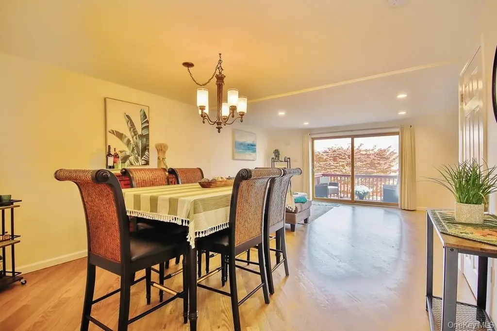 902 Williamsburg Drive Mahopac NY 10541