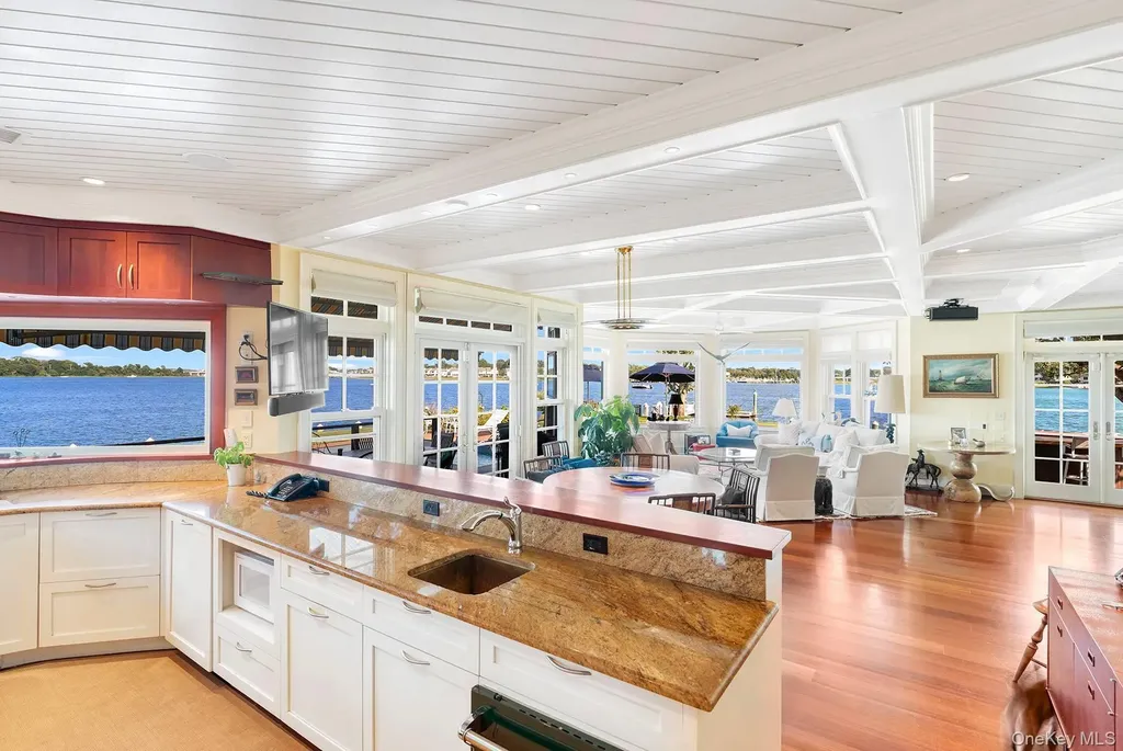60 Bay View Drive E Sag Harbor NY 11963