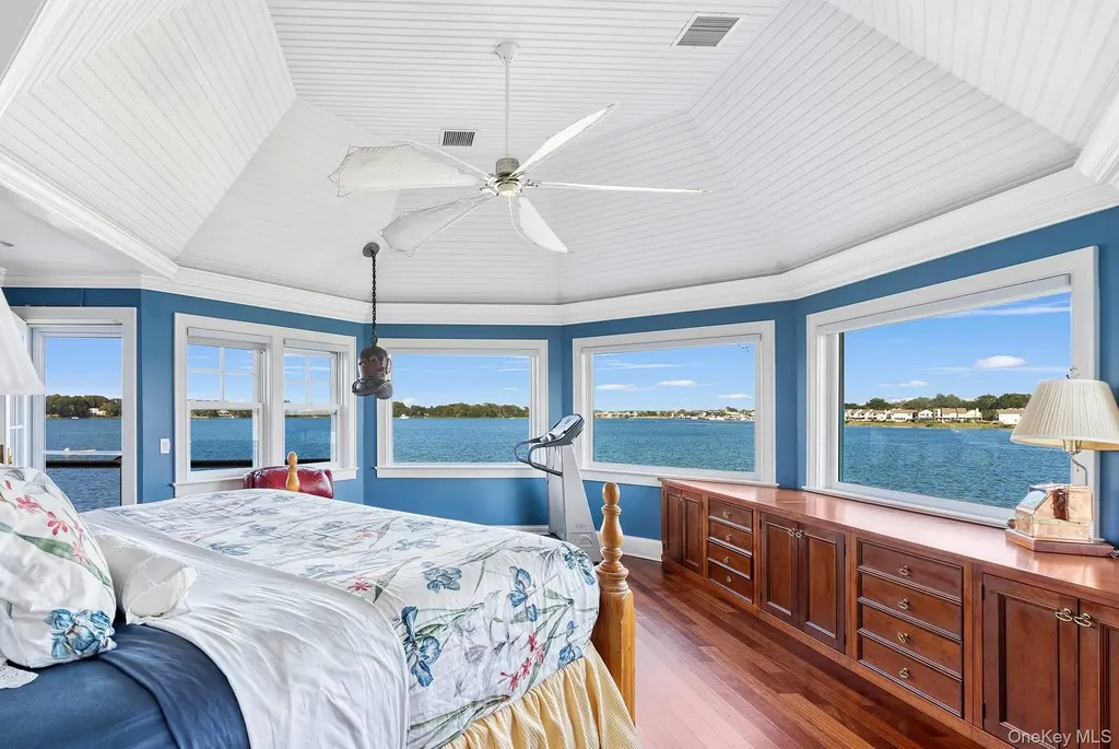 60 Bay View Drive E Sag Harbor NY 11963