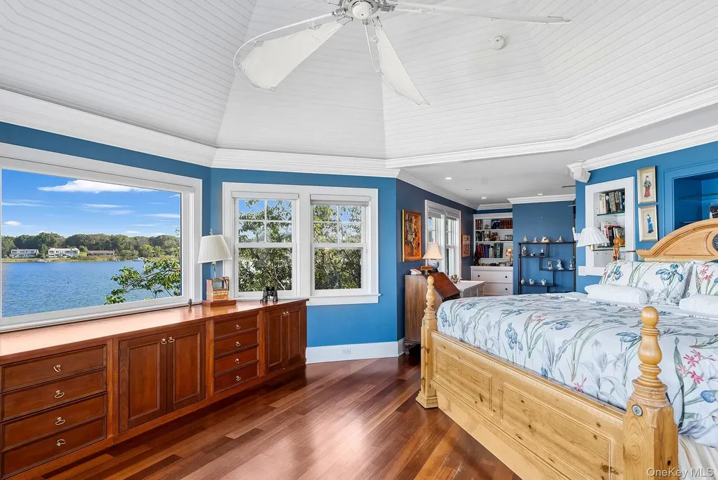 60 Bay View Drive E Sag Harbor NY 11963