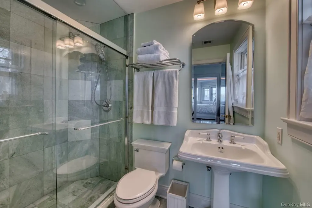 60 Bay View Drive E Sag Harbor NY 11963