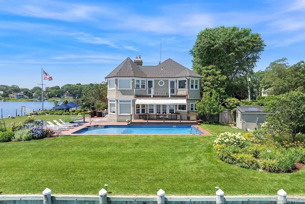 60 Bay View Drive E Sag Harbor NY 11963