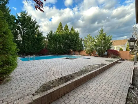 3200 Lydia Lane Bellmore NY 11710