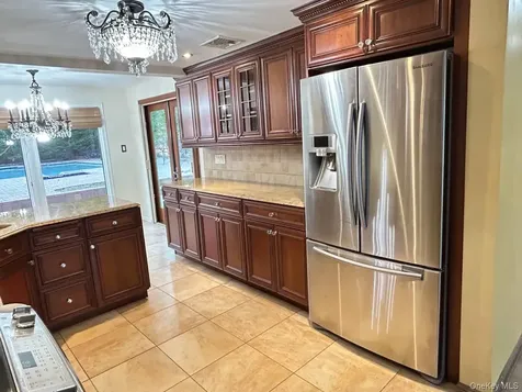 3200 Lydia Lane Bellmore NY 11710