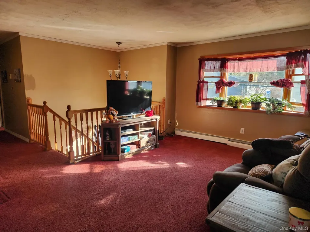 829 Stanley Street West Islip NY 11795