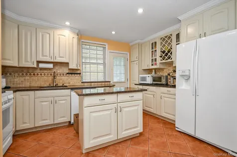 32-28 202nd Street Bayside NY 11361