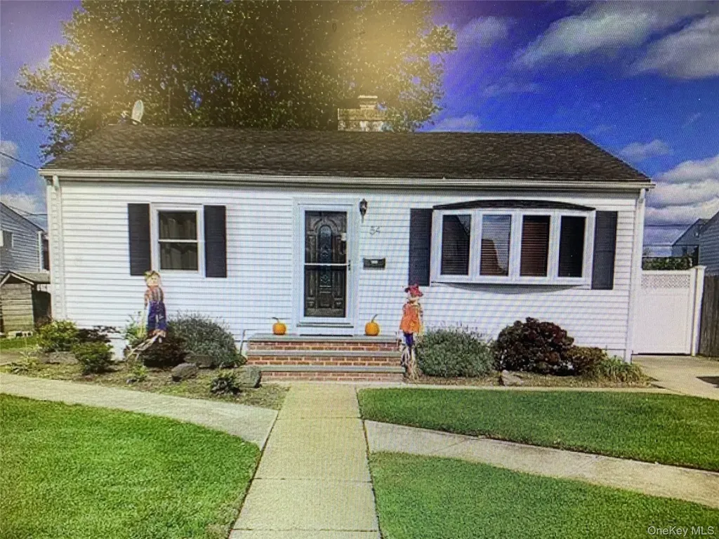 54 Robert Street Freeport NY 11520